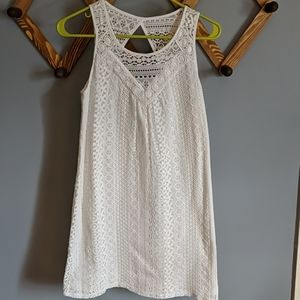 ☀️ EUC white lace shift dress
